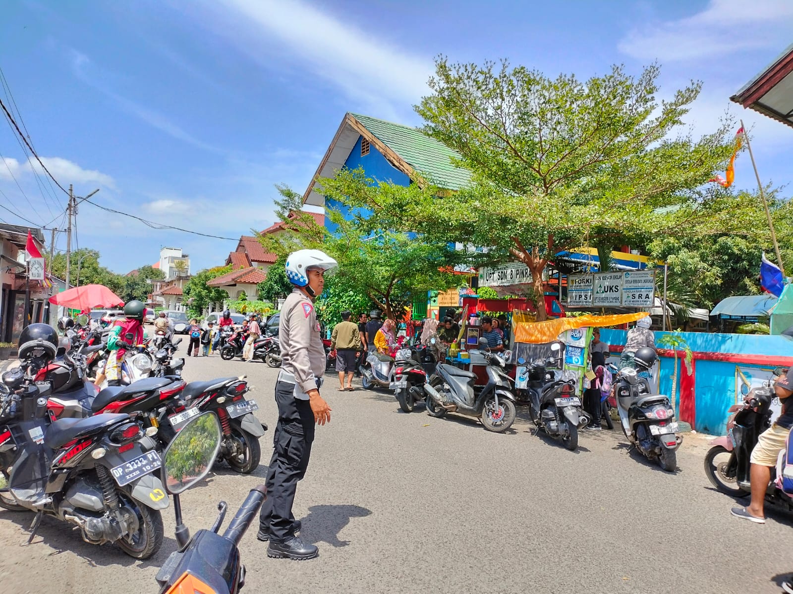 Tingkatkan Keamanan Pelajar, Sat Lantas Polres Pinrang Lakukan Gatur Lalin