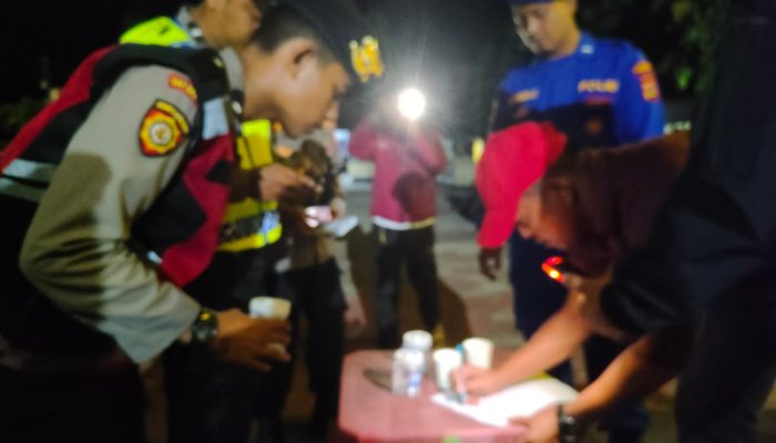 Tes Urine Personel Polres Sinjai Guna Pastikan Negatif Narkoba dan Siap Jalankan Tugas Patroli KRYD