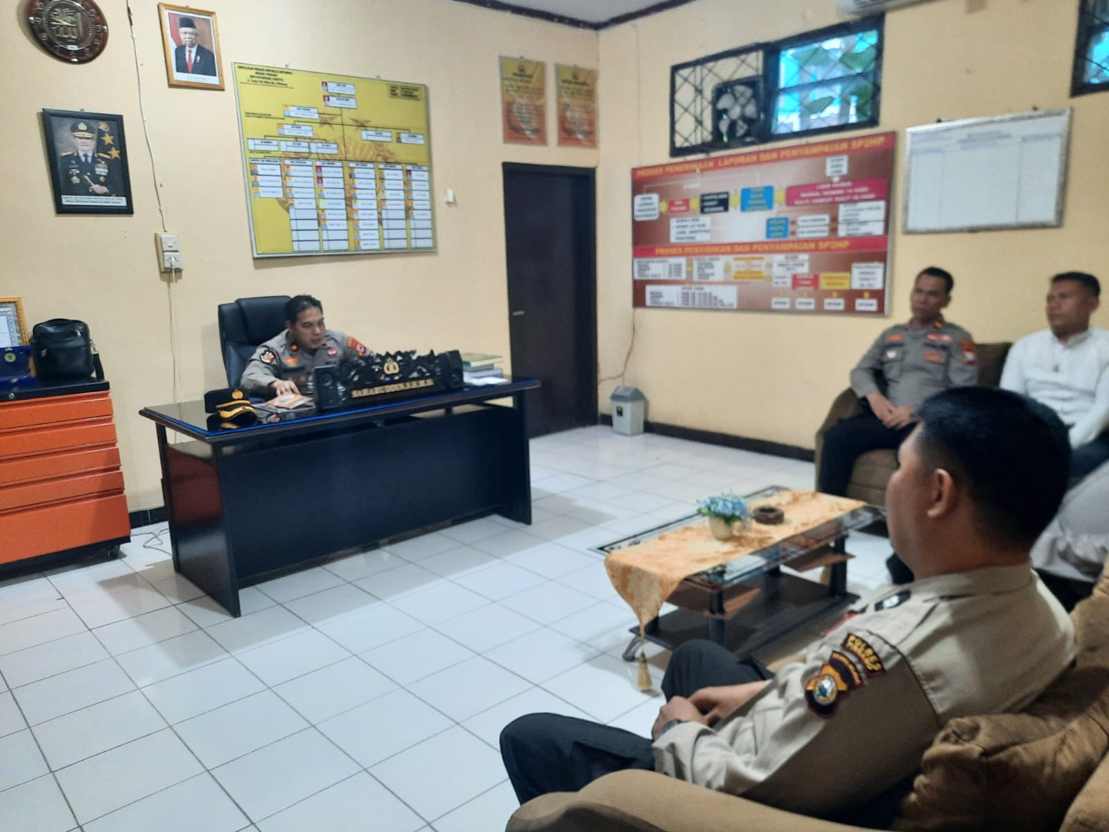 Kapolsek Watang Sawitto Pimpin Anev Kinerja Personil, Ini Penekanannya