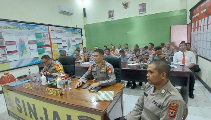 Kapolres Sinjai Pimpin Anev Gangguan Kamtibmas Mingguan, Melalui Zoom Meeting