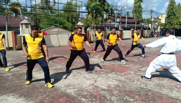 Jaga Kebugaran Tubuh, Polres Sinjai Gelar Tes Kesemaptaan Jasmani Periode II Tahun 2023