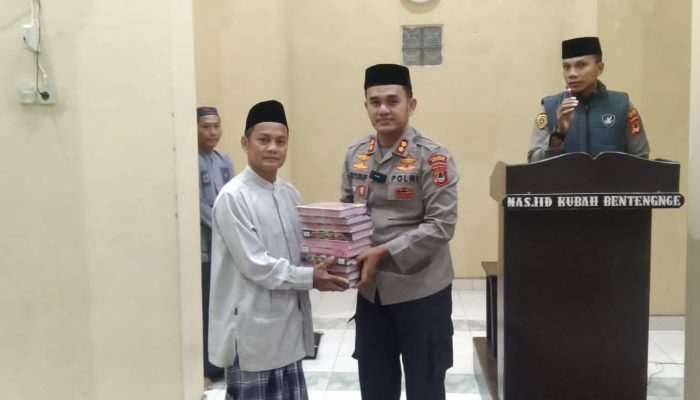 Safari Subuh di Masjid Quba Bentenge, Kapolres Soppeng : Upaya Preventif Ciptakan Situasi Kamtibmas yang Kondusif
