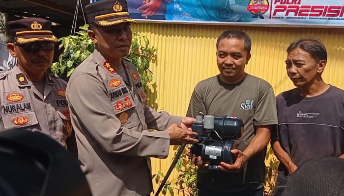 Bantu Warga Dapatkan Air Bersih, Kapolres Parepare Kembali Serahkan Bantuan Sumur Bor