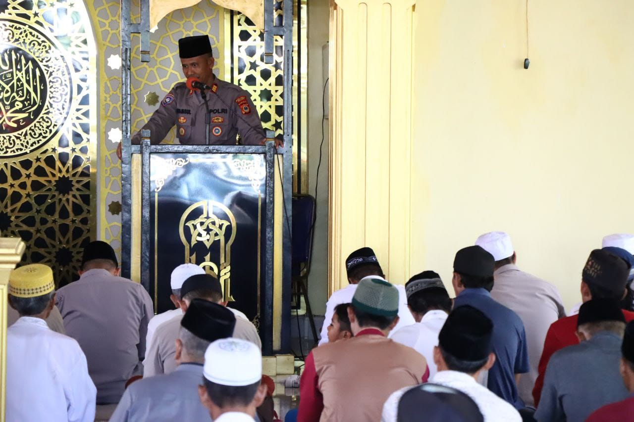 Kasat Binmas Polres Palopo Sampaikan ini Saat Melaksanakan Safari Jum'at di Masjid Al-Abrar