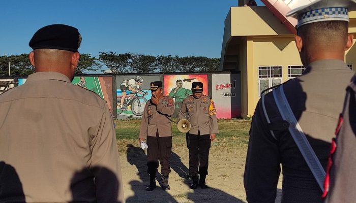 Kabag Ops Polres Sinjai Pimpin Apel Kesiapan Pam Festival dan Pasar Rakyat