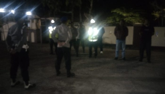Antisipasi Gangguan Kamtibmas di Malam Minggu, Kapolres Sinjai Siagakan Personelnya