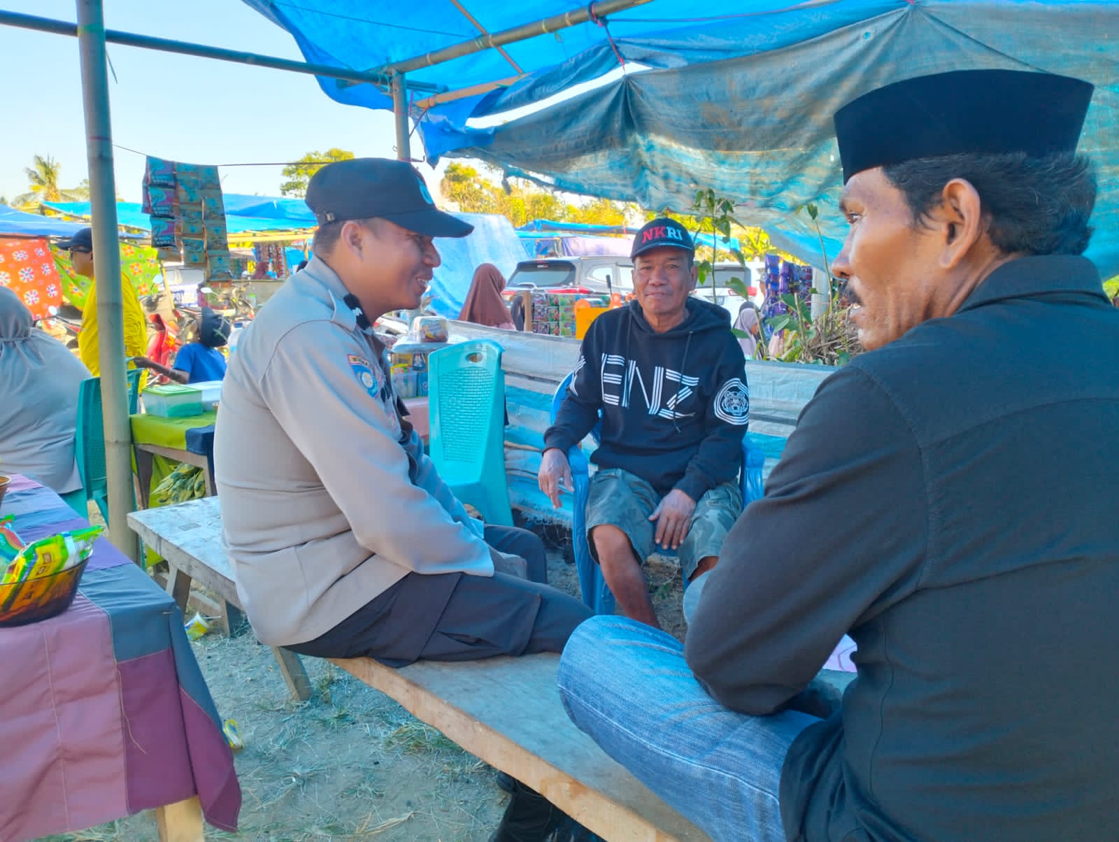 Bhabinkamtibmas Polsek Majauleng Polres Wajo Temui Tokoh Masyarakat, Ini Yang Disampaikan