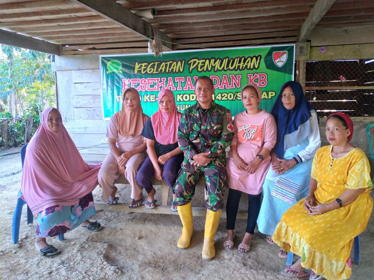 Ka Polkes Sidrap Berikan Edukasi Penting Mengenai Keluarga Berencana di Desa Kalempang