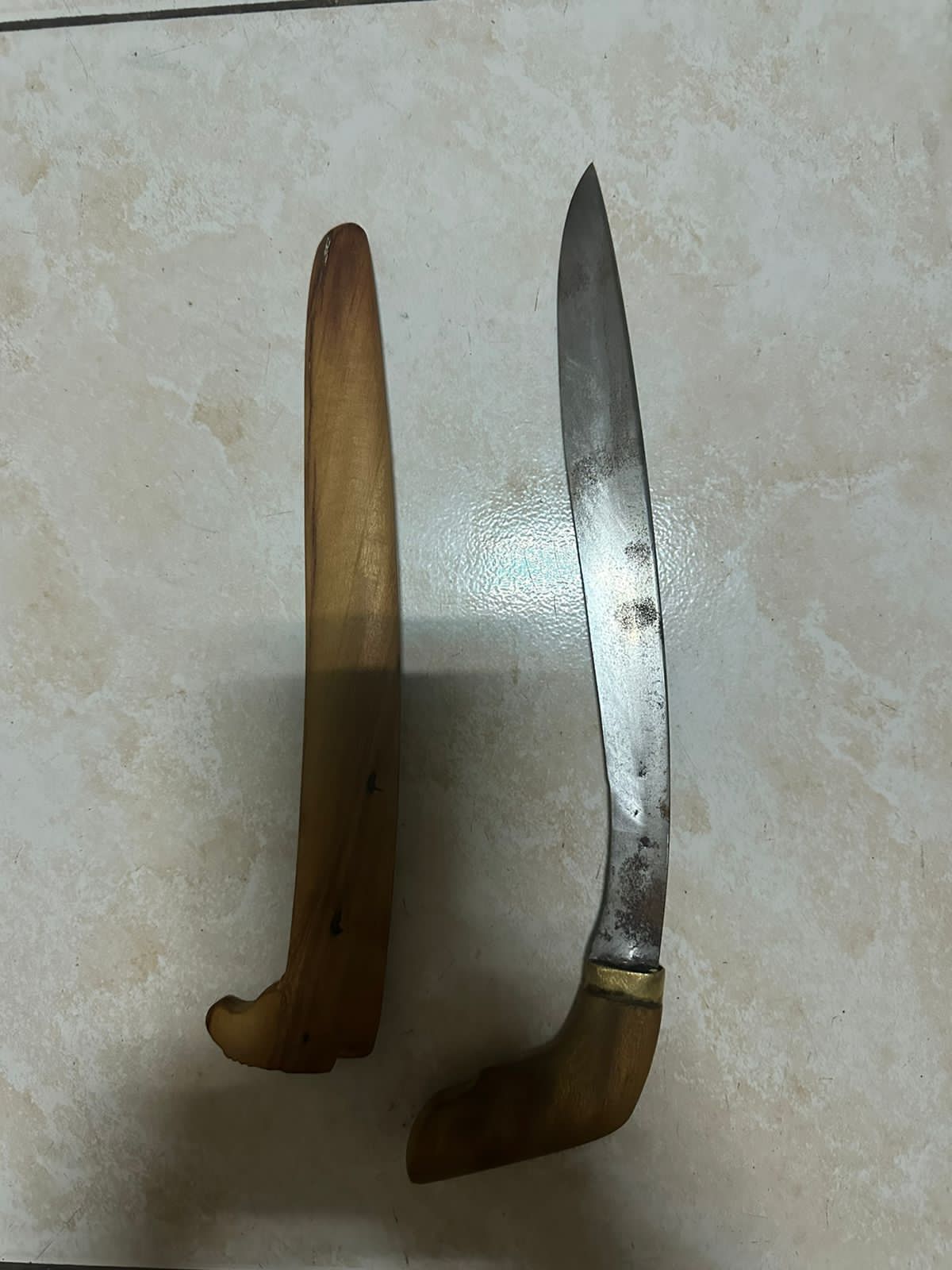 Kedapatan Bawa Badik Pemuda Ini Di Amankan Unit Reskrim Polsek wara