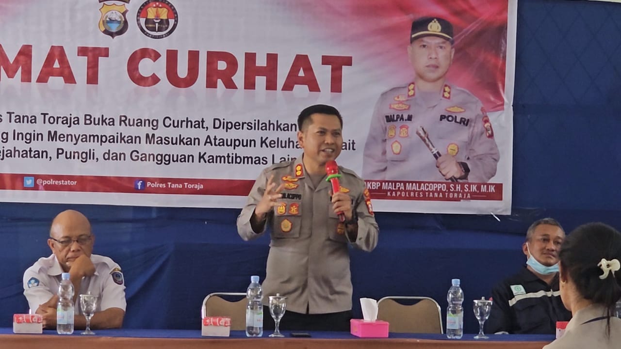 Jumat Curhat di SMK Kristen Pelangi, Kapolres Tana Toraja : Hindari Kenakalan Remaja Untuk Gapai Cita-Cita Kelak