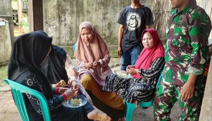 Komsos Serda Yusuf, A.M.: Mempererat Kekompakan TNI dan Warga di Dusun 3 Paraja