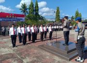 Kapolres Sinjai Berikan Reward Kepada 10 Personel Sat Reskrim Berprestasi