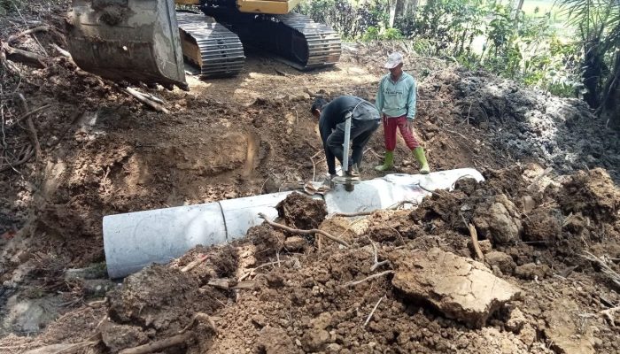 Satgas TMMD Kodim 1420/Sidrap Terus Tingkatkan Aksesibilitas Masyarakat dengan Pemasangan Gorong-Gorong