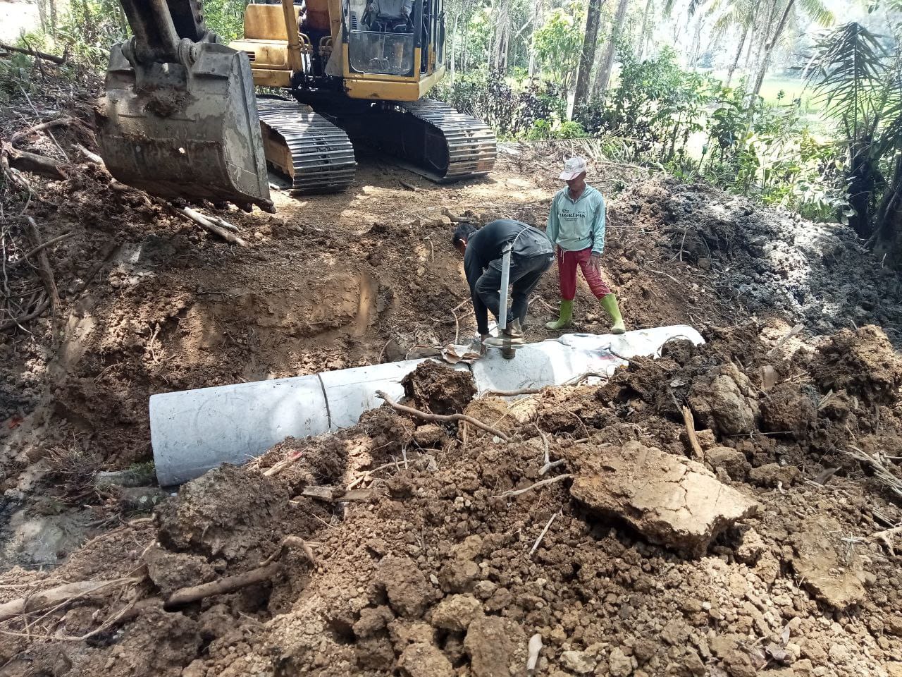Satgas TMMD Kodim 1420/Sidrap Terus Tingkatkan Aksesibilitas Masyarakat dengan Pemasangan Gorong-Gorong