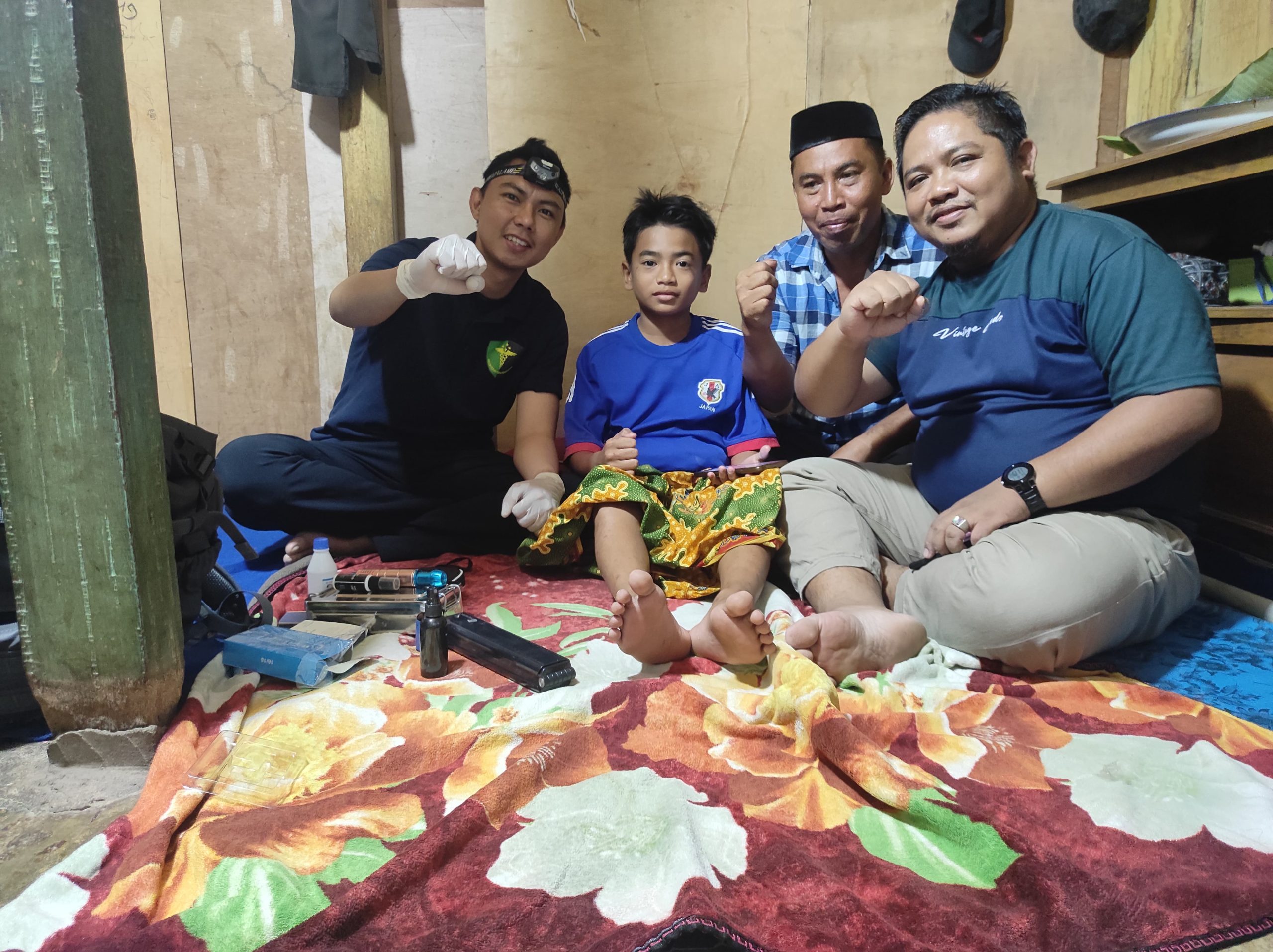 Hari Kesaktian Pancasila Bripka Amirullah melakukan Sunat Gratis Kepada Anak Yatim dan Keluarga Pra-sejahtera di Kab. Takalar