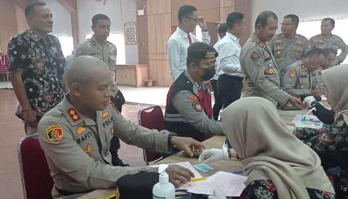 Kapolres Palopo Pimpin Pelaksanaan Donor Darah dalam Rangka HUT Humas Polri