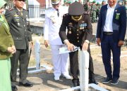 Dalam Rangka HUT TNI ke-78, Waka Polres Wajo Hadiri Upacara Ziarah Makam Pahlawan dan Tabur Bunga di TMP Empagae