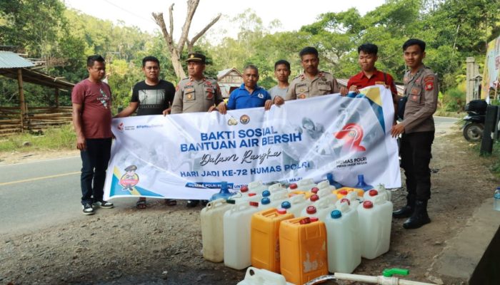Jelang HUT Humas Polri Ke 72, Polres Toraja Utara Bantu Ketersediaan Air Bersih Untuk Masyarakat