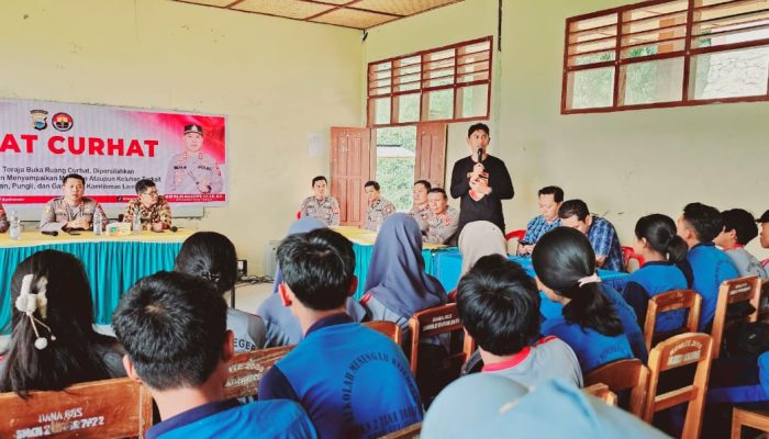 Peduli Generasi Penerus Bangsa Kapolres Tana Toraja Konsisten Temui Para Pelajar