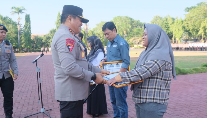Aktif Pemberitaan Positif dan Kondusif, Kapolda Sulsel Beri Penghargaan Sejumlah Media dan Awak Media