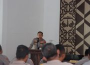 Kapolres Luwu Ingatkan Peran Penting Bhabinkamtibmas Jaga Kamtibmas Jelang Pemilu Serentak 2024
