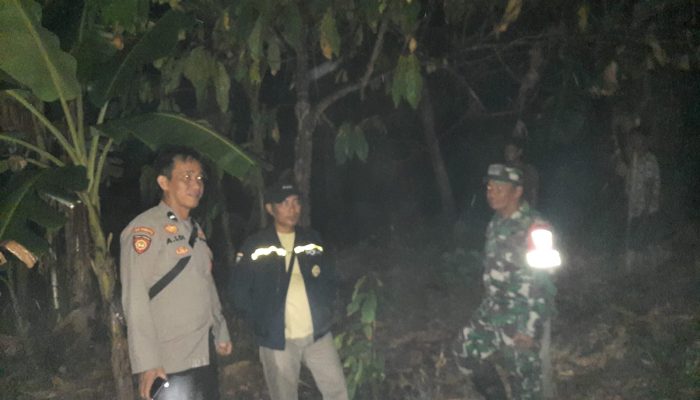 Kebakaran Lahan di Tassokkoe, Kapolsek Watang Sawitto Himbau Warga Tingkatkan Kewaspadaan