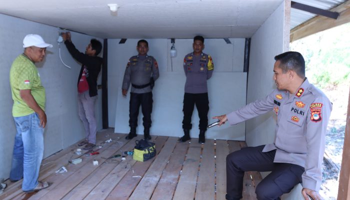 Ciptakan Pemilu Aman dan Kondusif Kapolres Parepare Kontrol Pos Kamling Di Wilayah Parepare