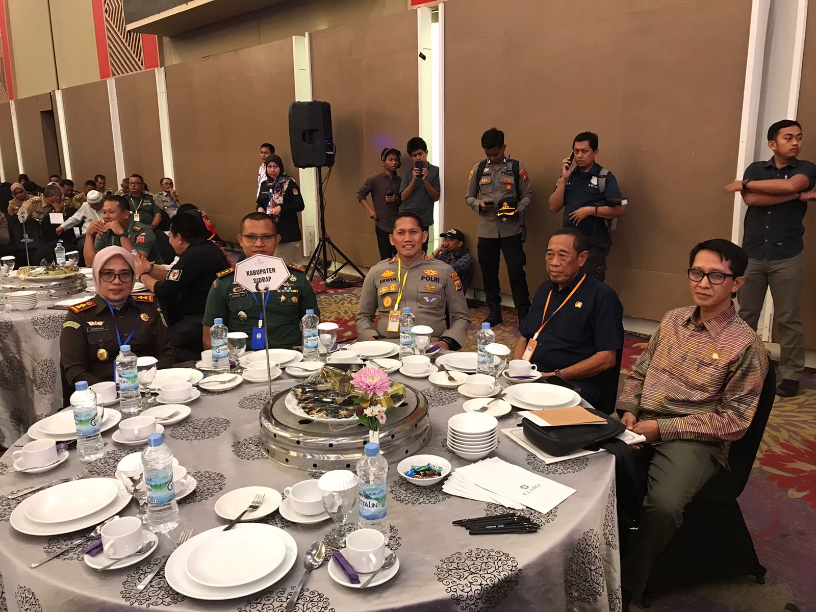 Sukseskan Penyelenggaraan Pemilu 2024 yang Luber,Jurdil, Aman Dan Damai , AKBP Erwin Syah Hadiri Rakor Forkopimda Tingkat Sulsel