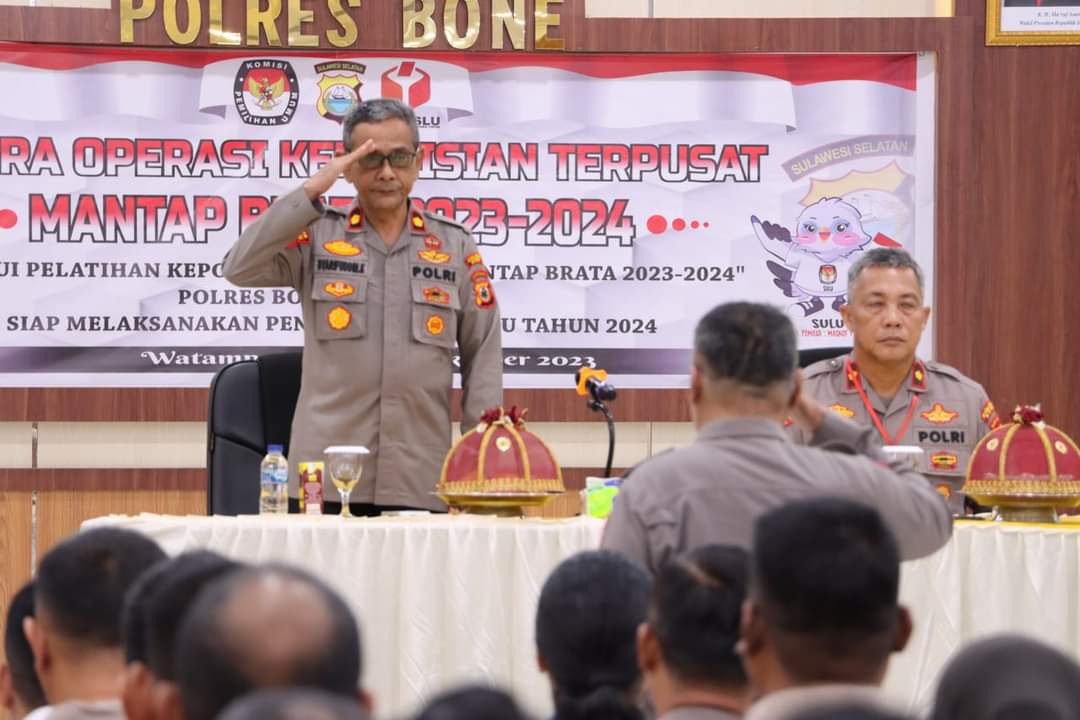 Polres Bone Gelar Latpra Operasi Mantap Brata 2023-2024