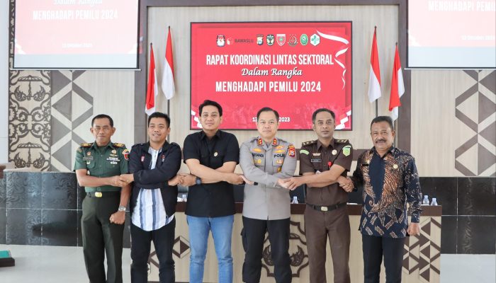 Polres Luwu Gelar Rakor Linsek Jelang Pemilu, AKBP Arisandi : Semua Personil Siap On Dengan Early Warning-Early Detection System.