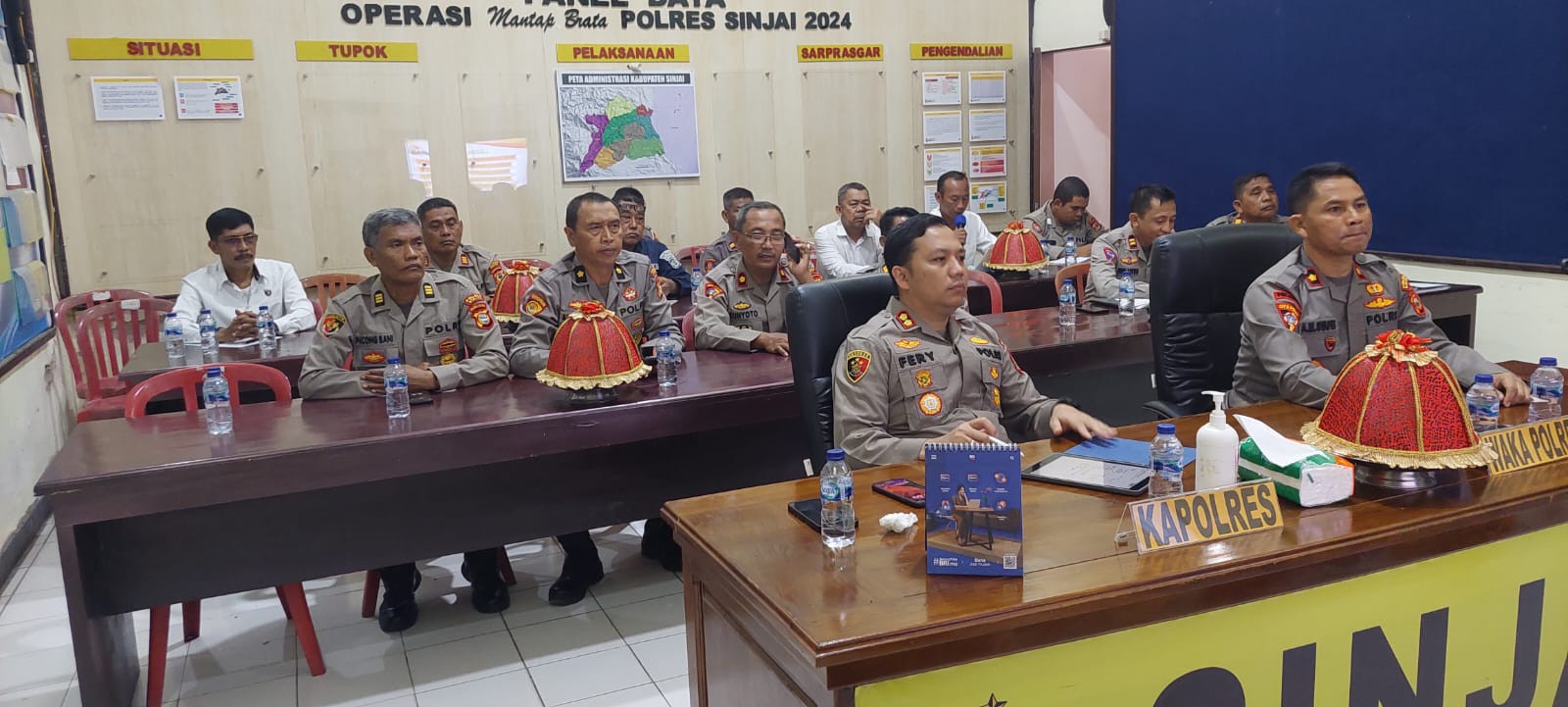 Ukur Kinerja Jajaran, Kapolres Sinjai Pimpin Anev Gangguan Kamtibmas Mingguan Secara Virtual