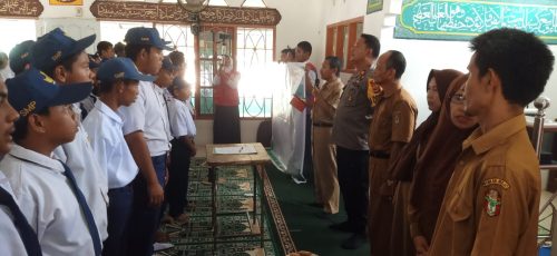 Kapolsek Majauleng Sosialisasi Bahaya Bullying dan Kekerasan Seksual di SMPN 2 Majauleng