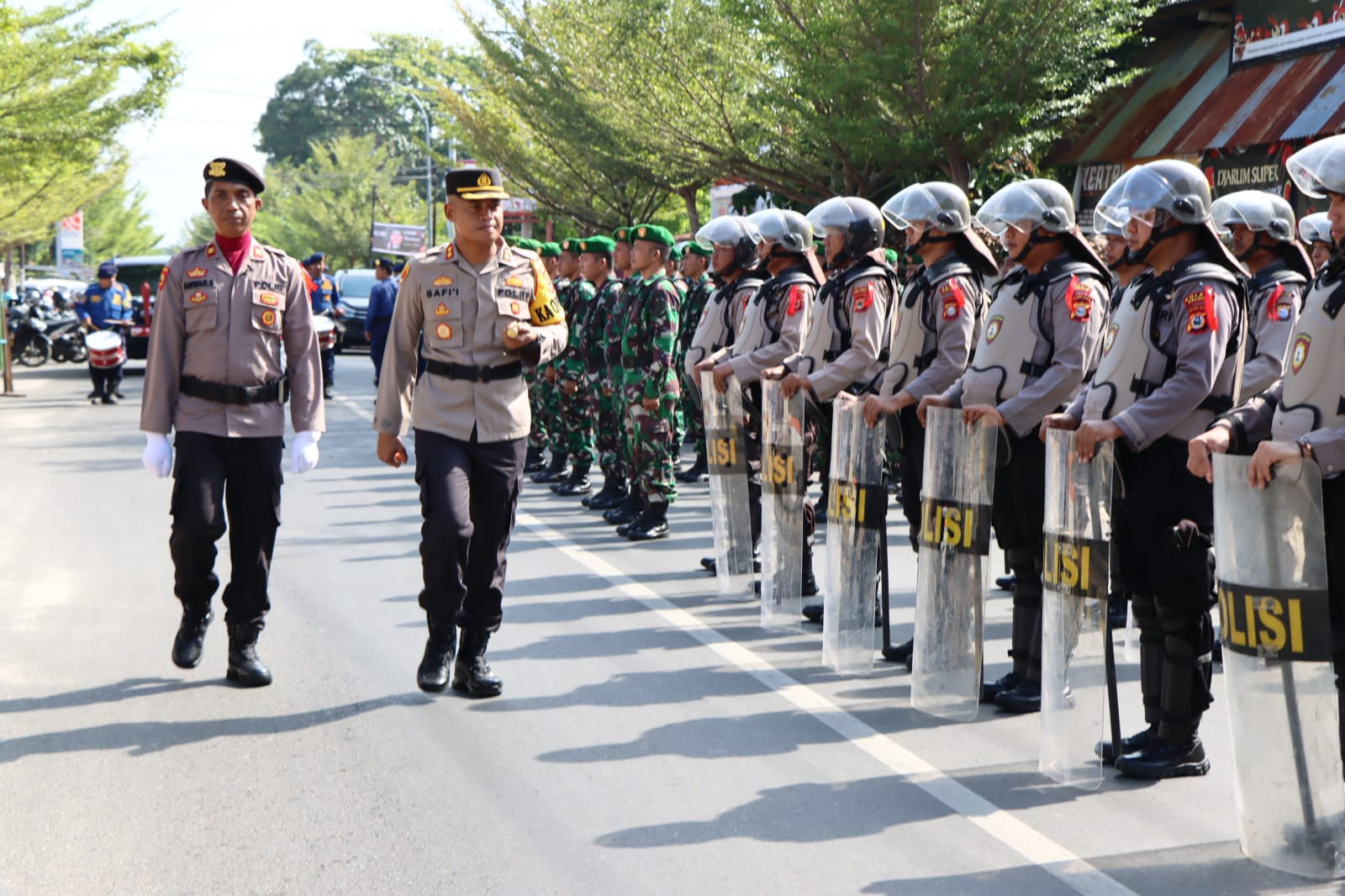 Kapolres Palopo Pimpin Pelaksanaan Apel Gelar Pasukan Mantap Brata Pengamanan Pemilu 2023-2024