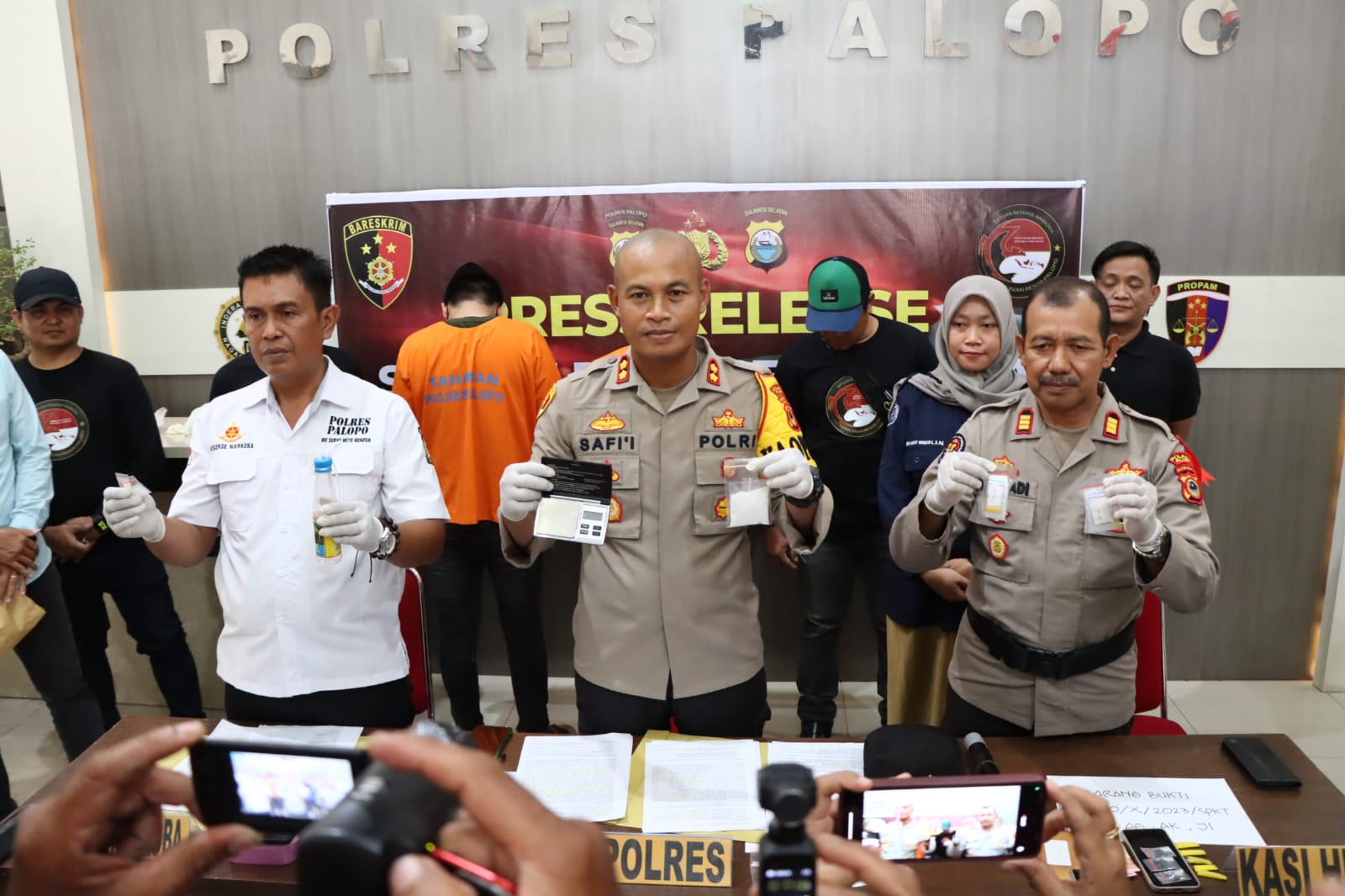 Kapolres Polopo Pimpin Press Release Kasus Penyalahgunaan Narkotika Jenis Sabu