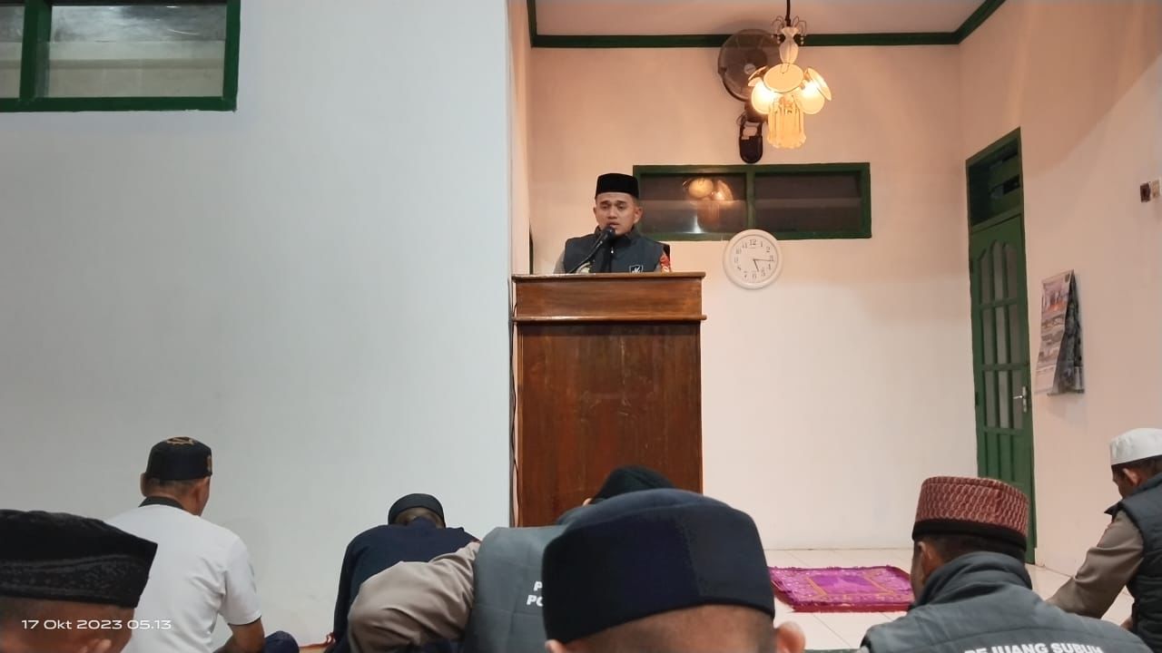 Kapolres Soppeng Pimpin Safari Subuh di Masjid Al - Muttaqin Totakka