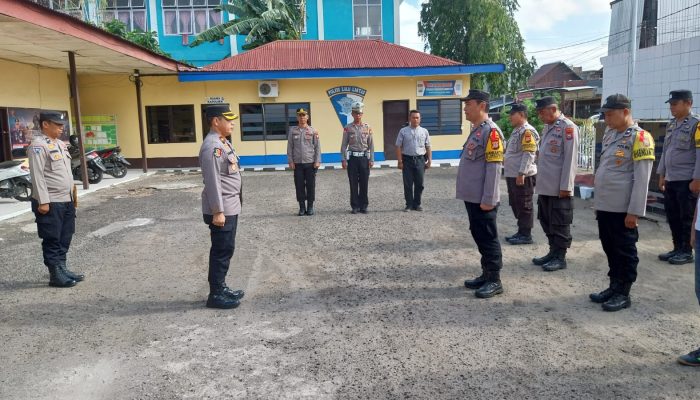 Pimpin Apel Pagi, Kapolsek Watang Sawitto Berikan Arahan Kepada Personil