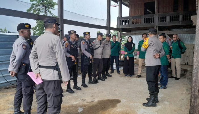 Kapolsek Gilireng Bersama Personel Polres Wajo Melakukan Pengamanan Pemeriksaan Obyek Sengketa