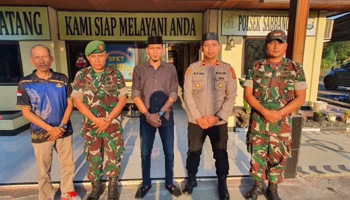 Wujud Sinergitas, Kapolsek Iptu Alfian Muhajir Sambut Kunjugan Pejabat Baru Danramil Sabbangparu