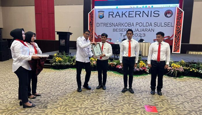 Polres Luwu Terima Penghargaan Juara I Lomba Kampung Tangguh Bebas Narkoba