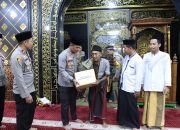 Safari Jumat Curhat, Kapolres Parepare AKBP. Arman Muis Eratkan Silaturahmi Dengan Jamaah Masjid Ar Rahman
