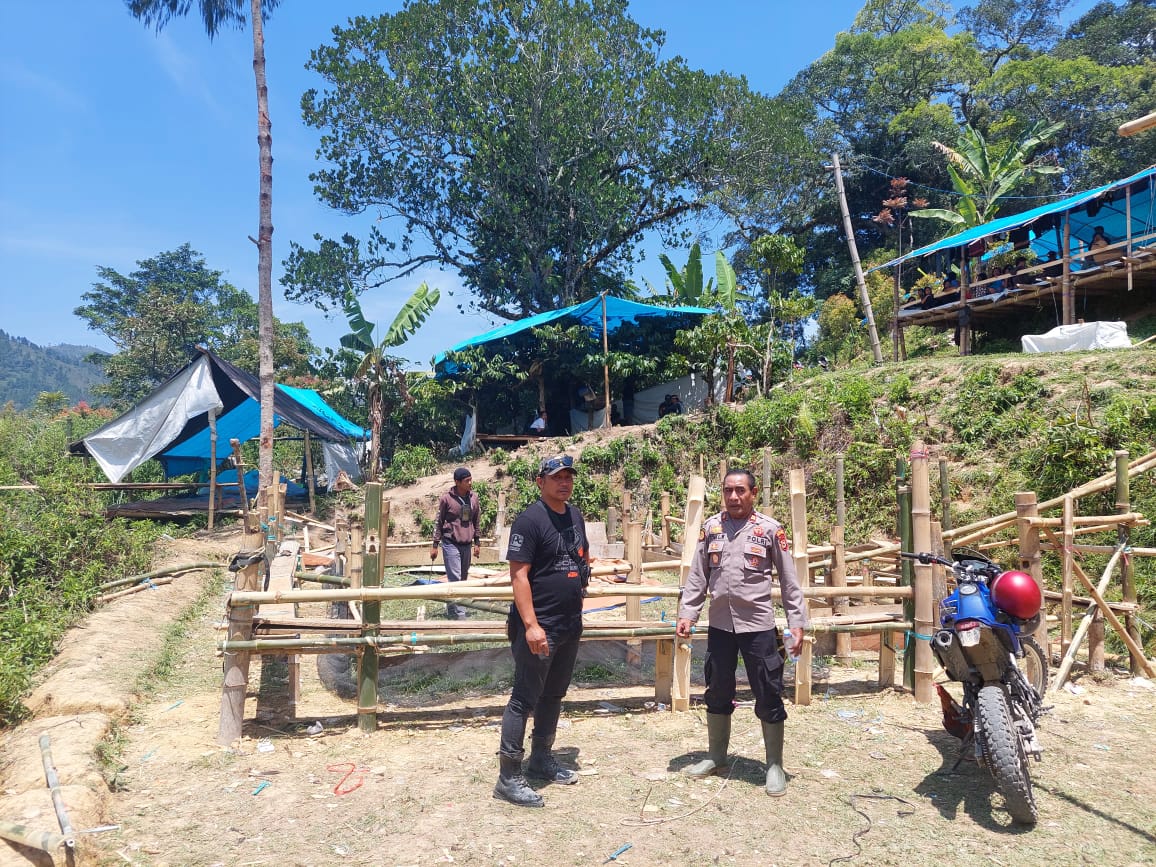 Tim Gabungan Personil Polres dan Polsek Simbuang Berhasil Membongkar Arena Judi Sabung Ayam