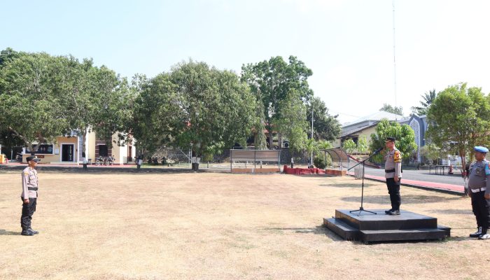 Wakapolres Wajo Pimpin Apel Pergeseran Pasukan Dalam Rangka Pengamanan Pemilihan Kepala Desa Serentak