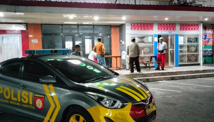 Antisipasi Gangguan Kamtibmas,Personil Polsek Watang Sawitto Laksanakan Patroli