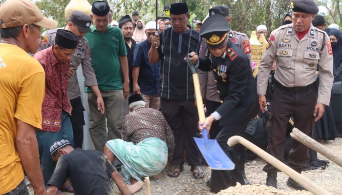 AIPDA Yunus Personel Polres Wajo Dimakamkan Secara Kedinasan, AKBP Fatur : Almarhum Sosok Yang Bersahaja