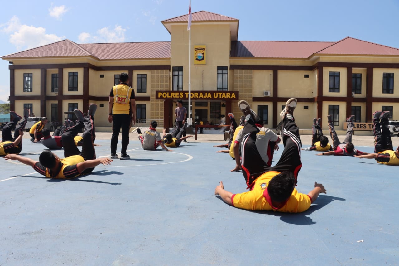 Pastikan Kesiapan Jasmani Personel Dalam Mengamankan Pemilu 2024, Polres Toraja Utara Gelar UKJ Semester II Tahun 2023