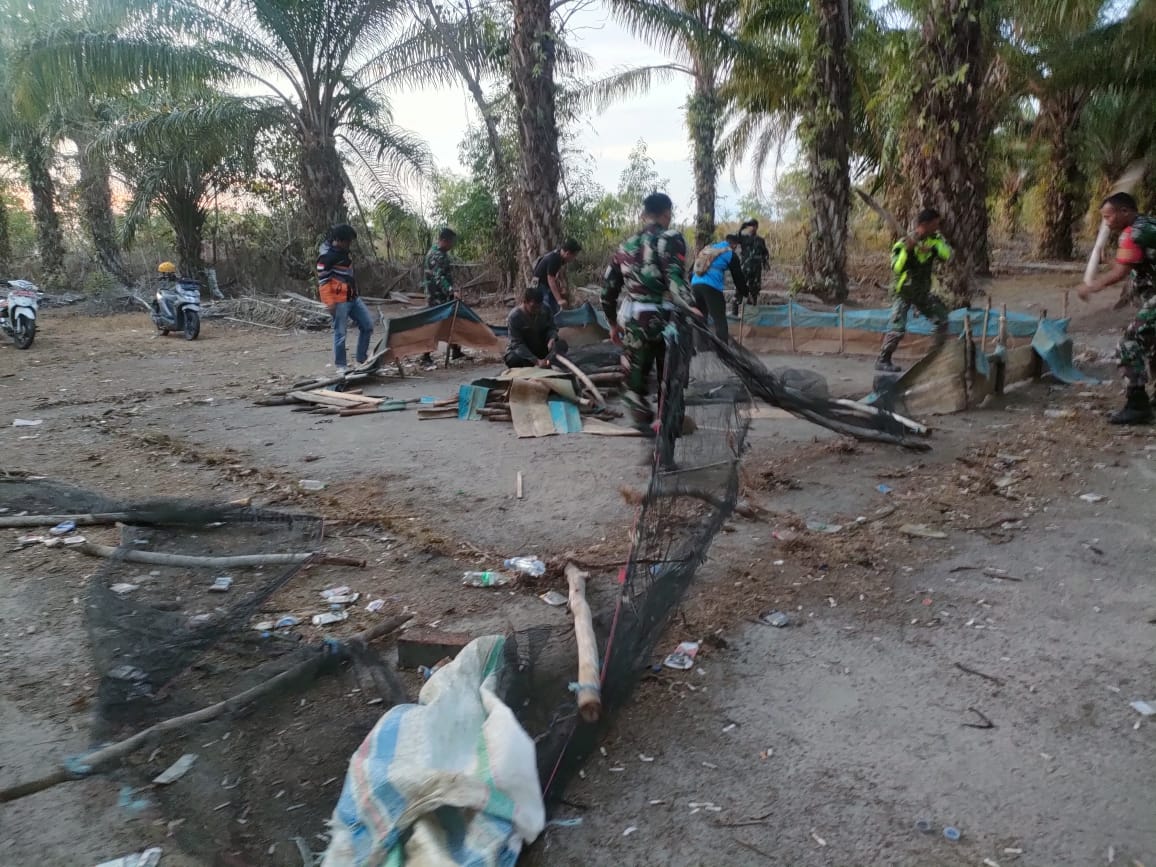 Resahkan Masyarakat, Polres Pinrang Bersama Kodim 1404 Pinrang Gerebek Lokasi Sabung Ayam