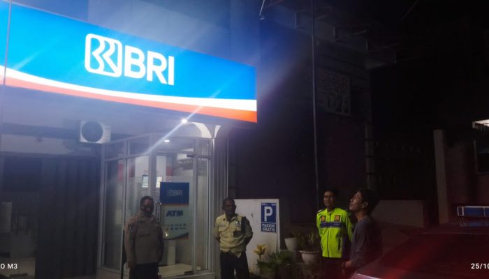 Patroli Dimalam Hari Terus Digencarkan Personil Polsek Watang Sawitto