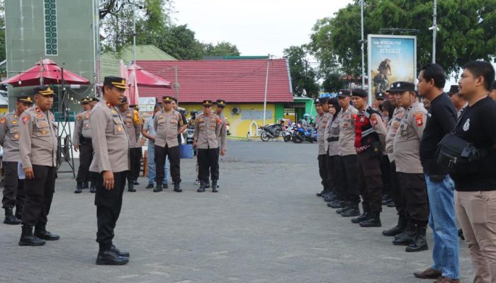 Tabligh Akbar Pemkab Soppeng Dihadiri UAS, Polres Soppeng Kerahkan Ratusan Personil Pengamanan dan Polisi Santri