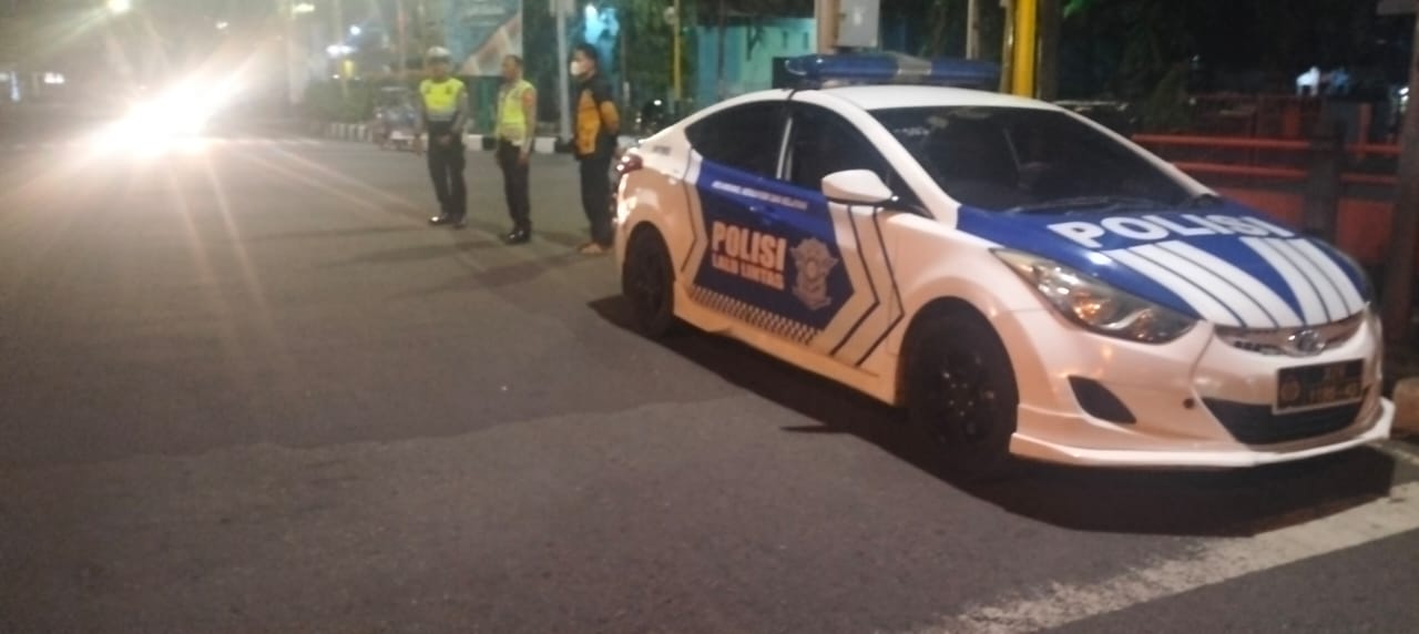 Saat Pimpin Patroli Blue Light, Kasat Lantas Polres Parepare Juga Amankan Beberapa Kendaraan Yang Berknalpot Brong