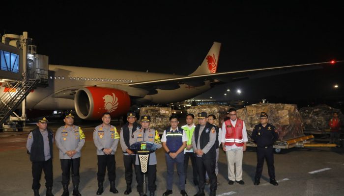 Pesawat Ketiga Berisikan Bantuan Kemanusiaan Bagi Warga Palestina Diberangkatkan